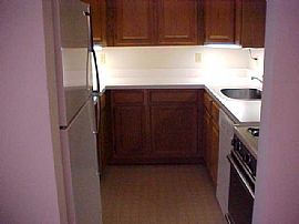 Bethesda, Md  20817 - Avail. December 01, 2019  in Bethesda, MD (Photo 5 of 6)