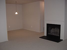 Lower Level End unit newely renovated in Sewell, NJ (Photo 4 of 6)