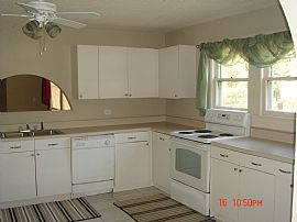 Newly Renovated Beautiful Home!! in Tampa, FL (Photo 3 of 4)