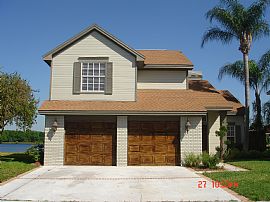 Lake Front Beautiful 2 Story Home!!!!!!! in Tampa, FL