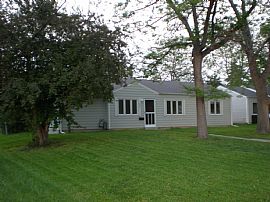 Ranch on corner lot close to light rail in Denver, CO