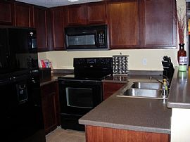 FREE Wireless Internet & Cable!!! in Phoenix, AZ (Photo 3 of 4)