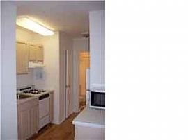 Riverwest Condo-Rittenhouse Square in Philadelphia, PA (Photo 3 of 3)