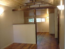 Charming 2B-1Ba home with backyard in Grass Valley, CA (Photo 4 of 5)
