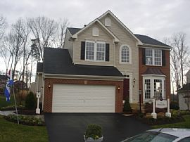 Big New Basement w/walk-up Single Famil  in Aldie, VA (Photo 4 of 6)