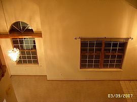 1 Bedroom w/loft in Great Location in Aurora, CO (Photo 6 of 6)