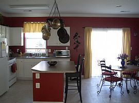 Spacious Townhouse in Gated Community! in Ashburn, VA (Photo 2 of 2)