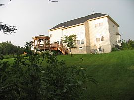 4BR,2.5BTH,3lvl,3200SQFT,1/2ACR,SFH in South Riding, VA (Photo 3 of 5)