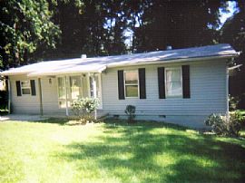 Available Now 3BR/1BA in Forest Park, GA
