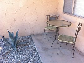 Furnished W/garage Near Mcagcc Includes Utilities! in Twentynine Palms, CA (Photo 10 of 12)