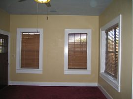 Estate Home in Sinton, TX (Photo 5 of 6)