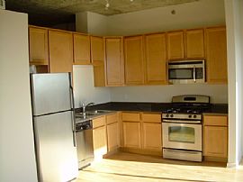 Catalpa Gardens Condo in Chicago, IL