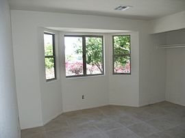 Corner 3 bed 2 bath Plus den w/yard in Palm Springs, CA (Photo 6 of 6)