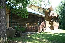 Georgeous Log Home in Mansfield, MO (Photo 6 of 6)