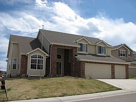 Executive home in golf community in Castle Rock, CO