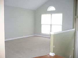 Large raised ranch,  (U303) schools! in South Elgin, IL (Photo 1 of 6)