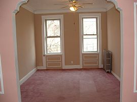 Beautiful Freshly Renovated Apartment in Brooklyn, NY (Photo 2 of 6)