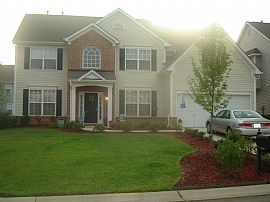 Spacious 5 BD/2.5 BA in Moss Creek in Concord, NC