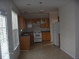 Beautiful 4br2.5 bath single family home in Snellville, GA (Photo 3 of 4)