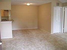 BEAUTIFUL CONDO IN A FABULOUS OASIS  in Altamonte Springs, FL (Photo 6 of 6)