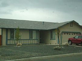 Newer Immaculate 3- bedroom 2 bath home in Spanish Springs, NV (Photo 3 of 3)