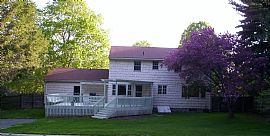 Beautiful South Windsor 4 Bedroom Home in South Windsor, CT (Photo 2 of 2)