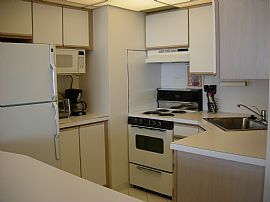 AC - 1BR ocnfrnt penthouse, pool, utils. in Atlantic City, NJ (Photo 3 of 5)