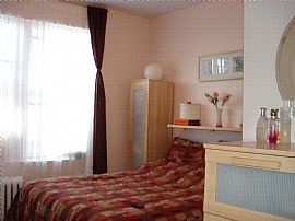 Elegant apt minutes from Midtown Manhatt in West New York, NJ (Photo 4 of 6)