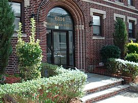 Elegant apt minutes from Midtown Manhatt in West New York, NJ (Photo 6 of 6)