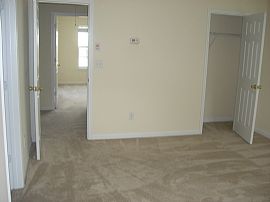 3BR - 3.5 Bath Gated 3 story end unit. in Kennesaw, GA (Photo 4 of 6)