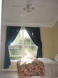 Spacious Top Floor 2 Bedroom Condo in Atlanta, GA (Photo 3 of 6)