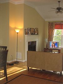 Spacious Top Floor 2 Bedroom Condo in Atlanta, GA (Photo 6 of 6)