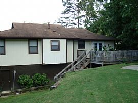 Quiet Neighborhood in Irondale, AL (Photo 6 of 6)