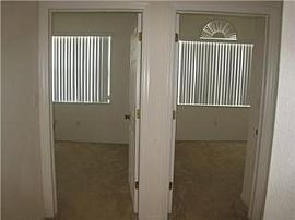 Beautiful townhouse in Homestead, FL (Photo 3 of 6)