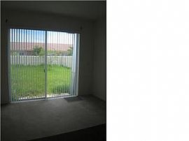 Beautiful townhouse in Homestead, FL (Photo 5 of 6)