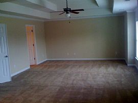 Luxurious 2300 SQft Townhouse in Newnan, GA (Photo 4 of 4)
