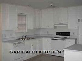 5 bedroom single story Ft McPherson in Atlanta, GA (Photo 2 of 2)