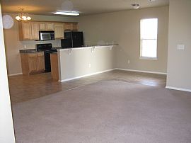 Executive Living- $500 first month's ren in Bentonville, AR (Photo 3 of 6)