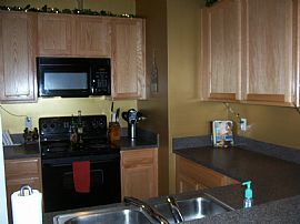 Beautiful 2 bed 2.5 bath condo for rent in Commerce Township, MI (Photo 3 of 5)