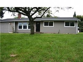 CUTE TUALATIN HOUSE FOR RENT in Tualatin, OR (Photo 4 of 6)