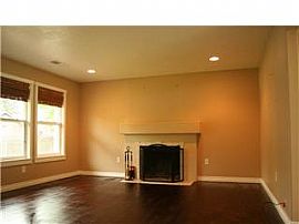 CUTE TUALATIN HOUSE FOR RENT in Tualatin, OR (Photo 5 of 6)