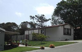 2 bed 2 bath Pet Friendly Home in Seaside, CA (Photo 2 of 7)