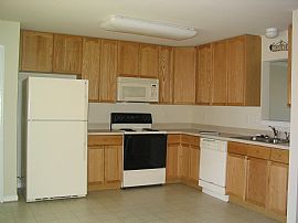 Beautiful 4 Bedroom Townhouse For Rent in Martinsburg, WV (Photo 2 of 6)