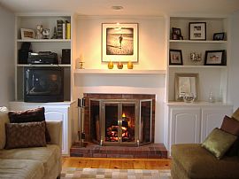 Spacious Single Family with Ocean Views in Plymouth, MA (Photo 3 of 6)