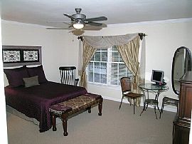 Gorgeous, Renovated TH Avail. Sept. 1st. in Dunwoody, GA (Photo 5 of 6)