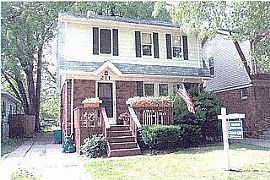 Beautiful Vintage 3BR Dutch Colonial in Royal Oak, MI