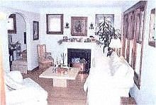 Beautiful Vintage 3BR Dutch Colonial in Royal Oak, MI (Photo 2 of 5)