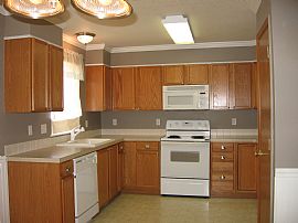 Very Nice Home in Great Neighborhood in Loveland, CO (Photo 3 of 3)