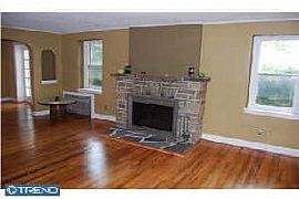 Stunning and Spacious in Langhorne, PA (Photo 3 of 6)