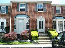 Great Townhome between DC, Balt, Annap in Crofton, MD